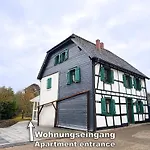 Apartamento Haeuser Mit Geschlossenem Hof
