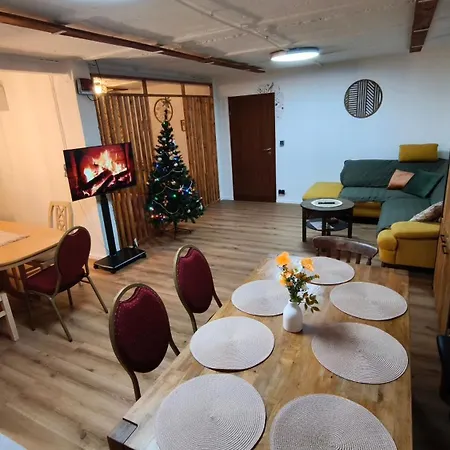 Haeuser Mit Geschlossenem Hof Apartamento