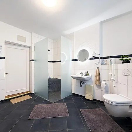 Apartman Haeuser Mit Geschlossenem Hof