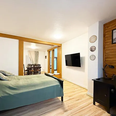 Apartman Haeuser Mit Geschlossenem Hof *
