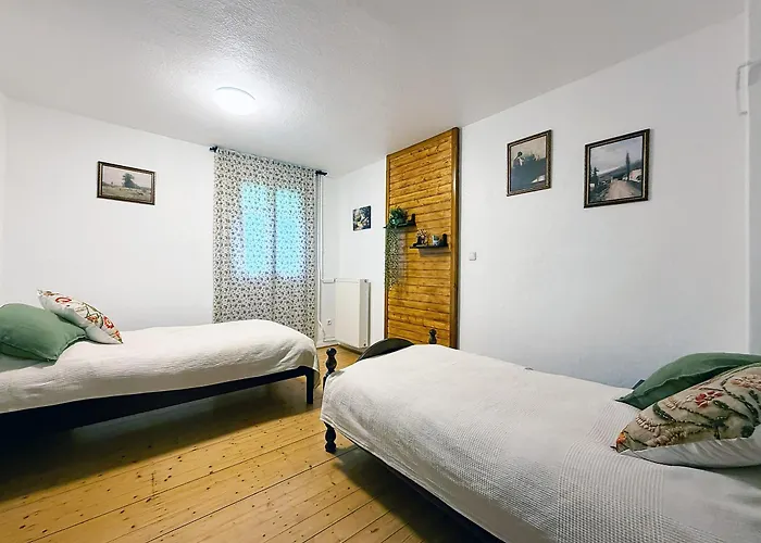 Haeuser Mit Geschlossenem Hof Διαμέρισμα