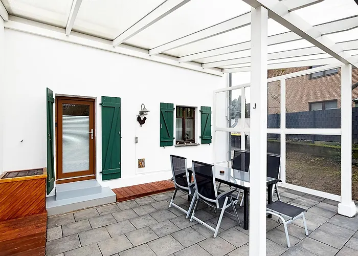 Haeuser Mit Geschlossenem Hof